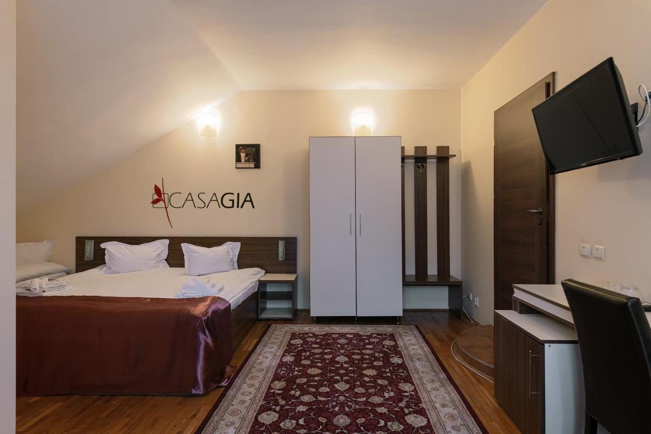 Pension Casa Gia Cluj-Napoca Buitenkant foto
