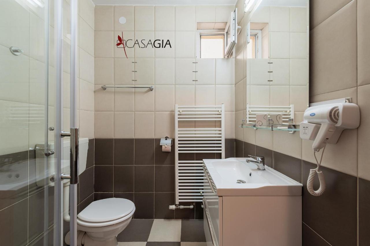 Pension Casa Gia Cluj-Napoca Buitenkant foto