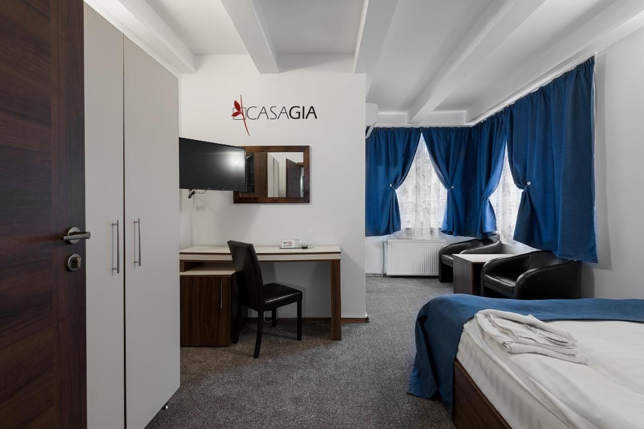 Pension Casa Gia Cluj-Napoca Buitenkant foto
