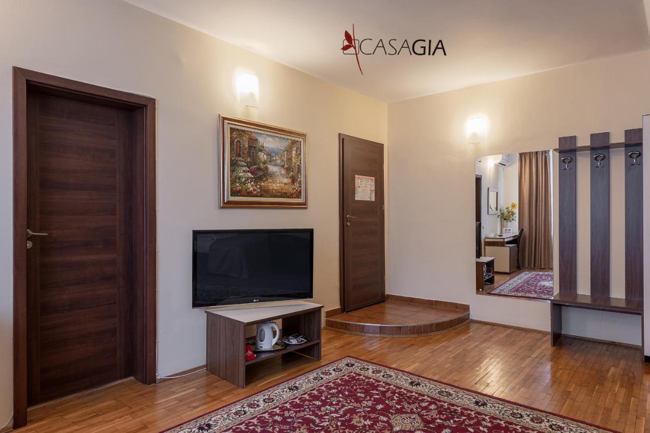 Pension Casa Gia Cluj-Napoca Buitenkant foto