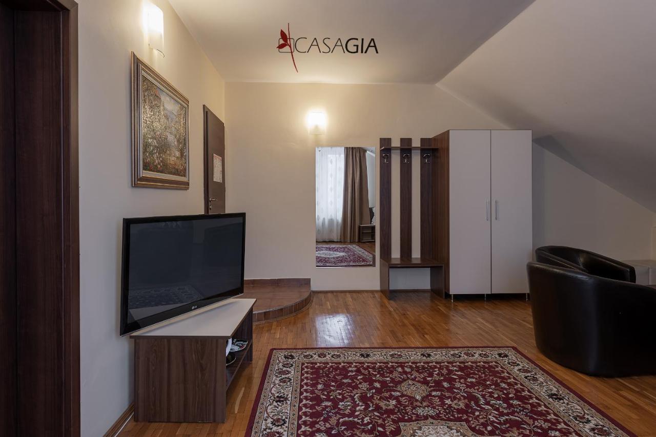 Pension Casa Gia Cluj-Napoca Buitenkant foto