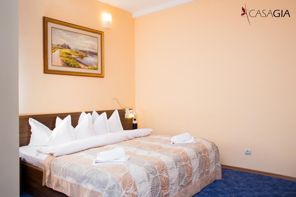 Pension Casa Gia Cluj-Napoca Kamer foto