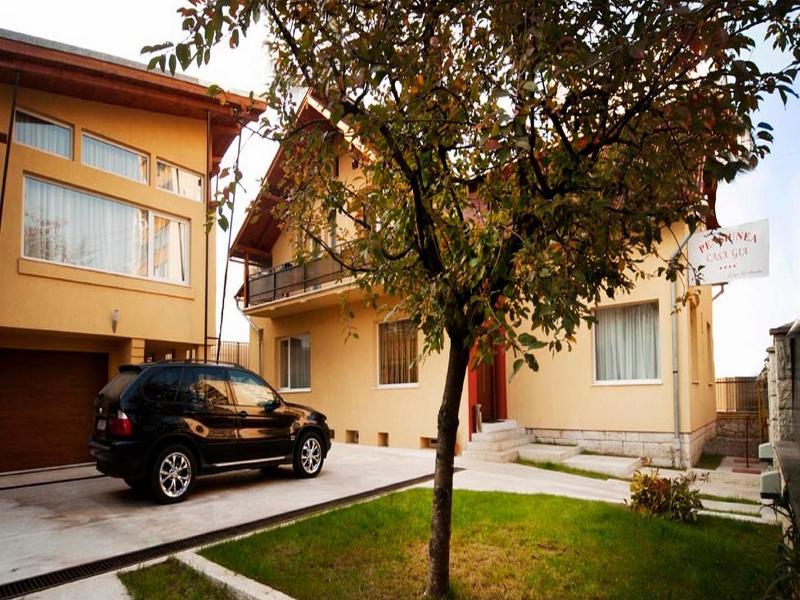 Pension Casa Gia Cluj-Napoca Buitenkant foto